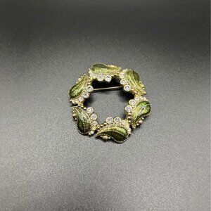 Green Leaf Monet Brooch wreath shape jewelry Gold Tone